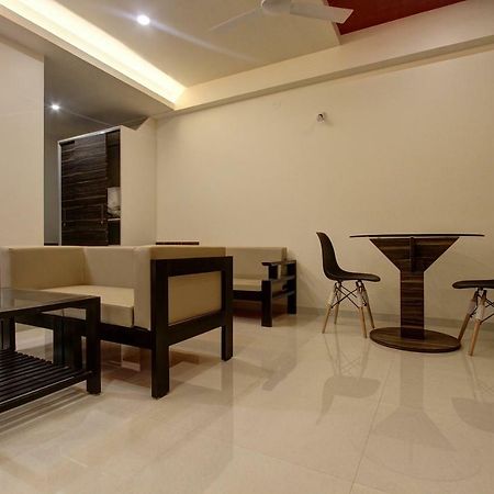 Oyo 39568 Alekha Gateway Hotel Sirsi Buitenkant foto