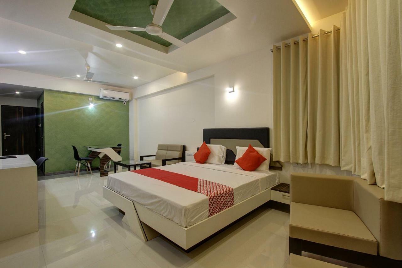 Oyo 39568 Alekha Gateway Hotel Sirsi Buitenkant foto