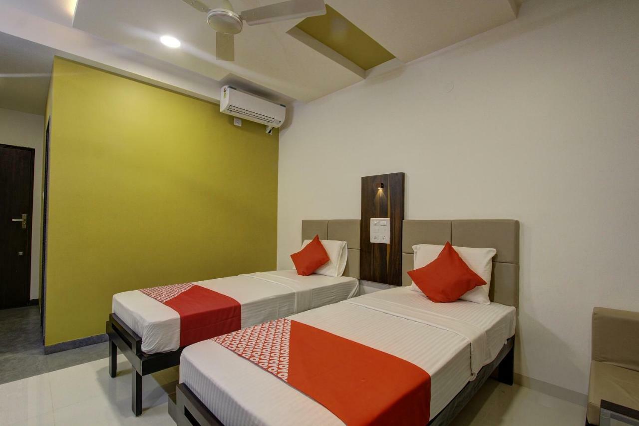 Oyo 39568 Alekha Gateway Hotel Sirsi Buitenkant foto