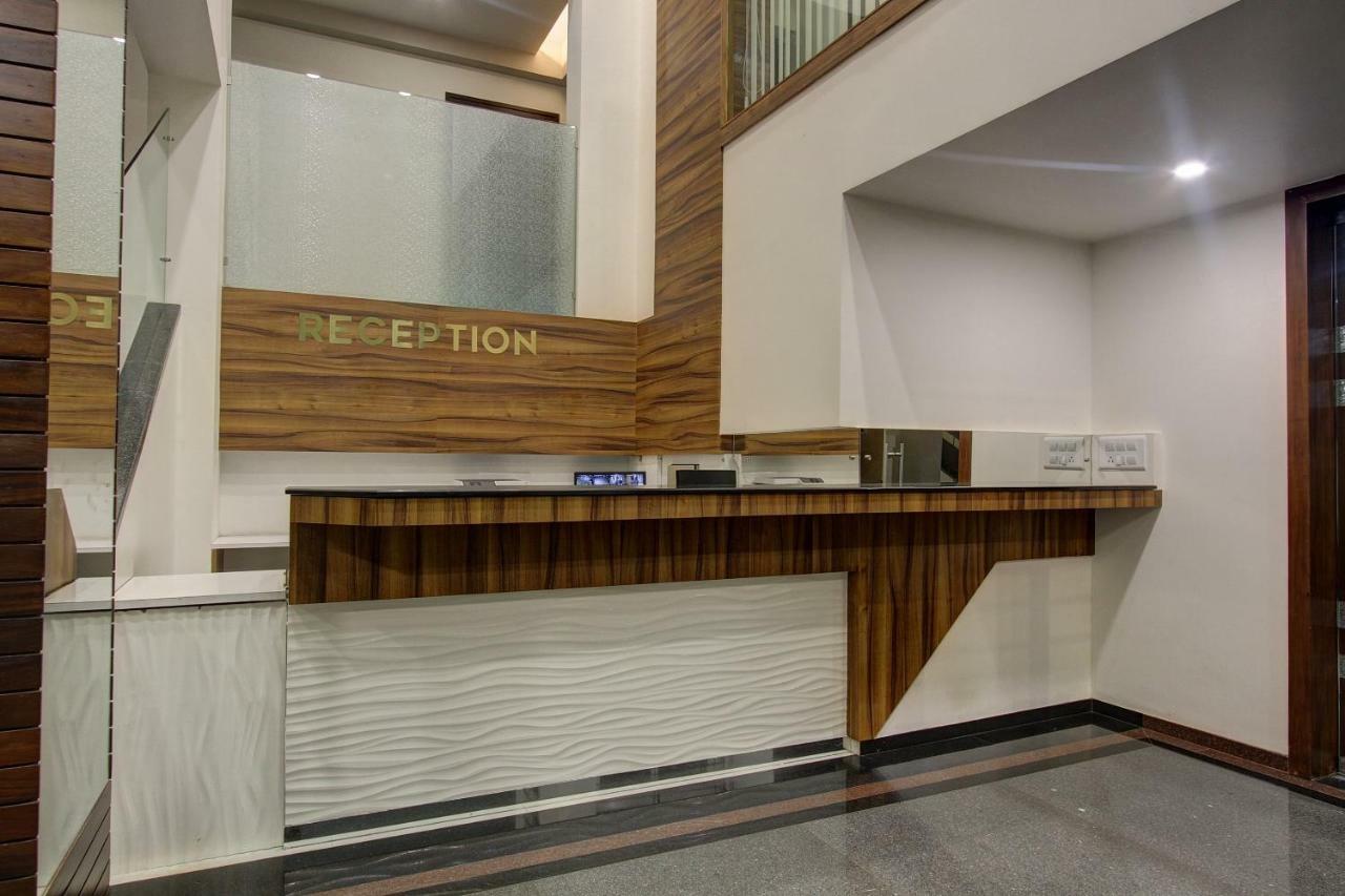 Oyo 39568 Alekha Gateway Hotel Sirsi Buitenkant foto