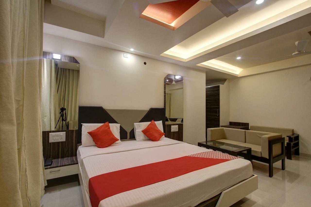 Oyo 39568 Alekha Gateway Hotel Sirsi Buitenkant foto