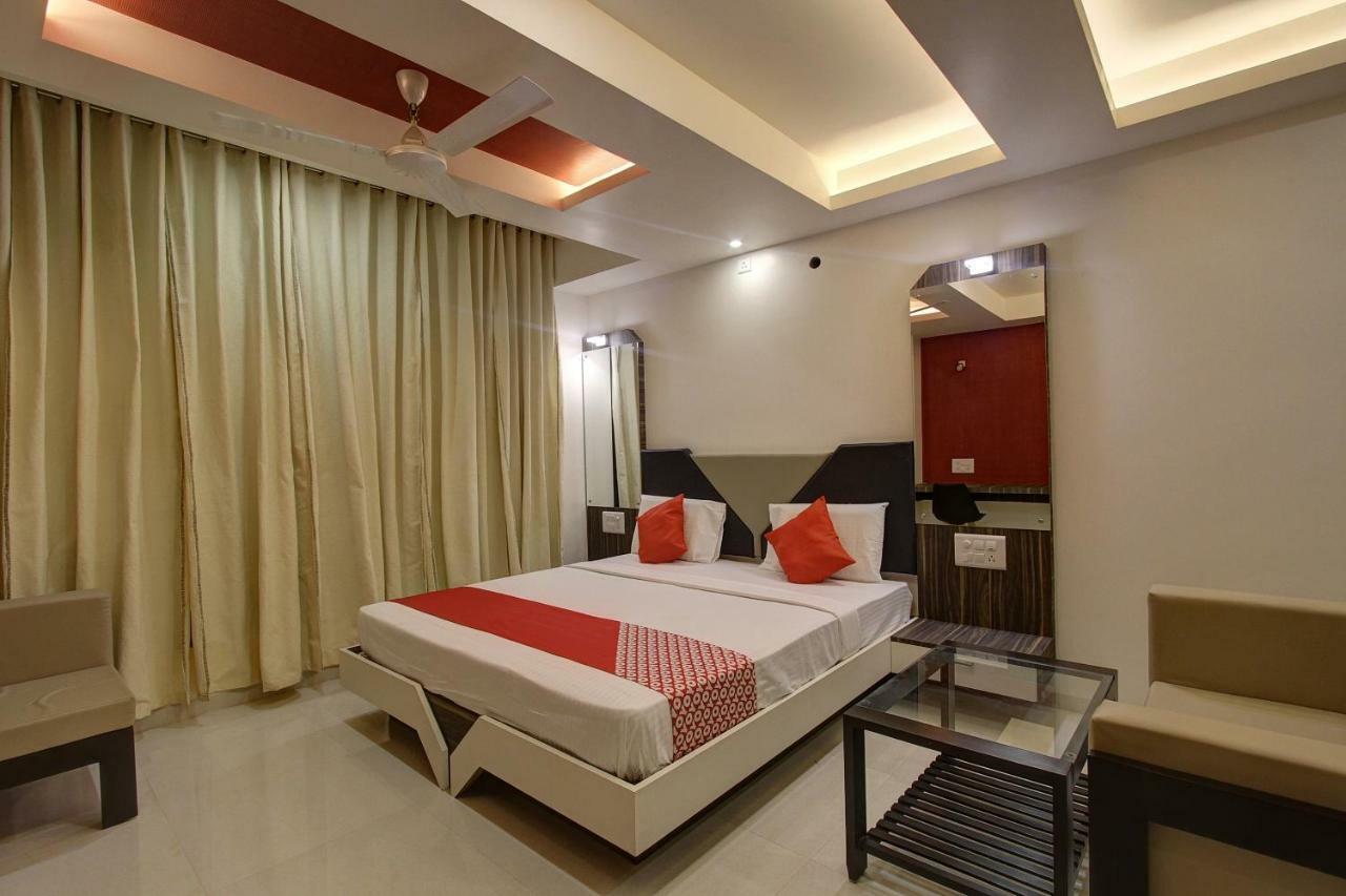 Oyo 39568 Alekha Gateway Hotel Sirsi Buitenkant foto