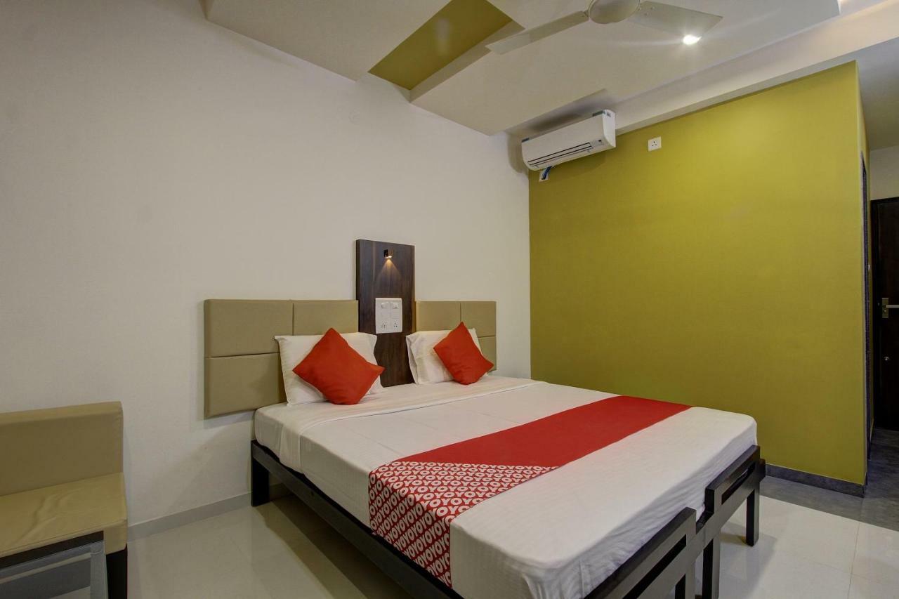 Oyo 39568 Alekha Gateway Hotel Sirsi Buitenkant foto
